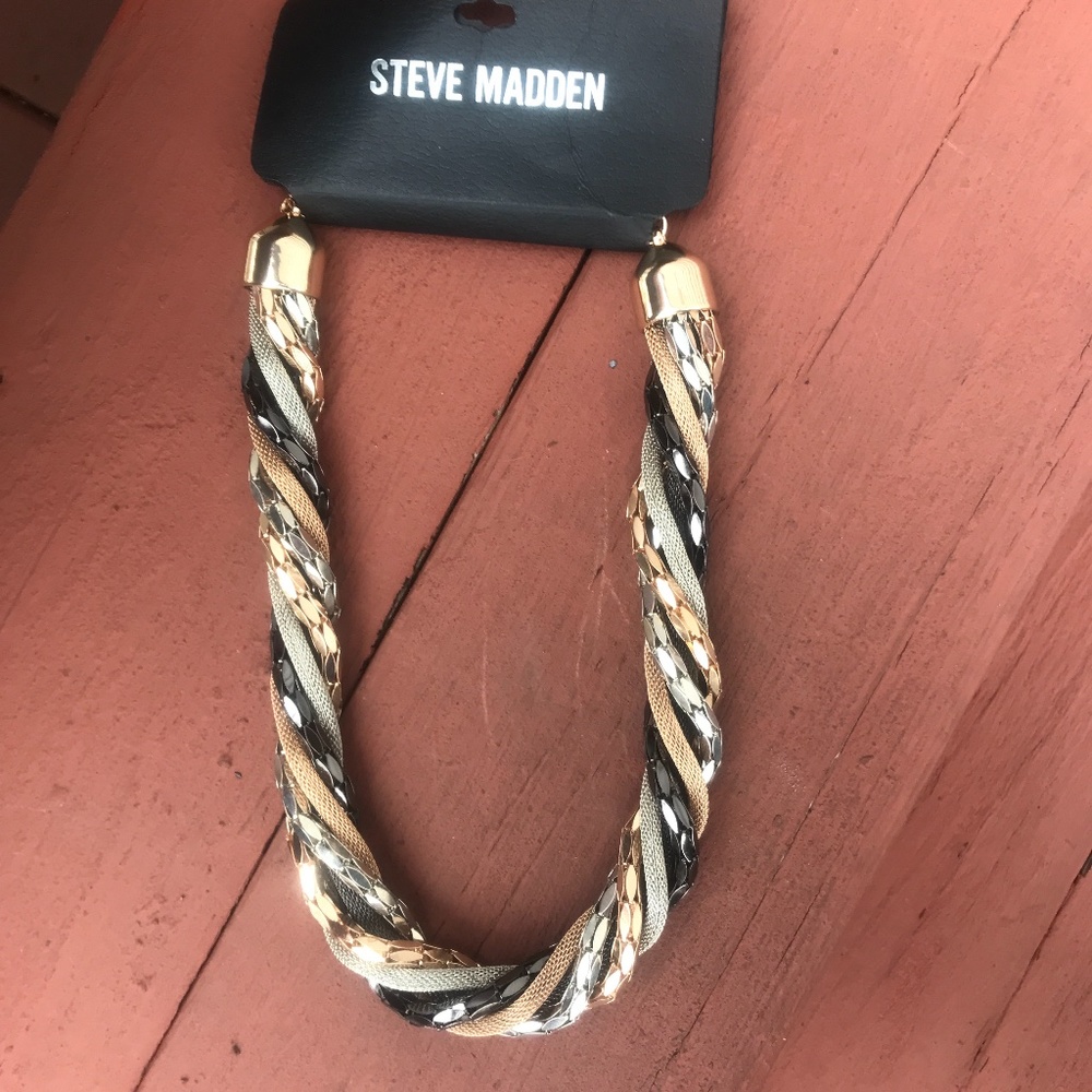 NEW!! Steve Madden Tri-Color Necklace